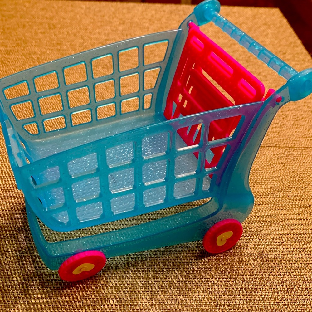 Gently used, SHOPKINS Shopping Cart 🛒